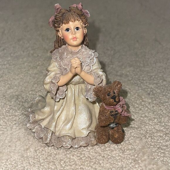 Boyd’s Collection Yesterdays Child Doll Stone Praying Girl & Teddy Bear - Picture 3 of 5